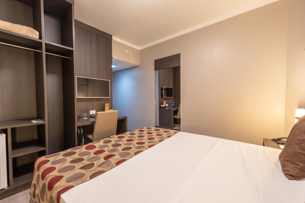 Class Hotel